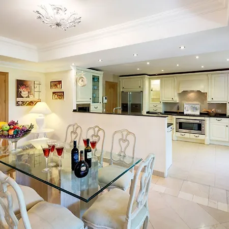 Villa Juanita Marbella